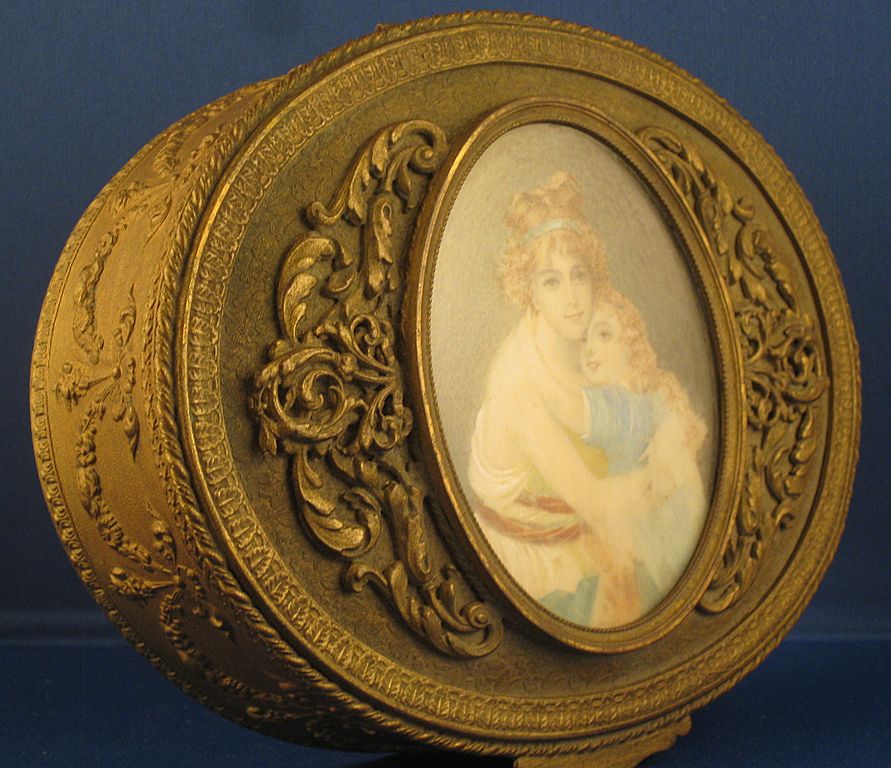 LARGE Dore Bronze Box w/ SIGNED Portrait Miniature on Ivory & Ormolu Mounts LARGE Dore Bronze Box w/ SIGNED Portrait Miniature on Ivory & Ormolu Mounts