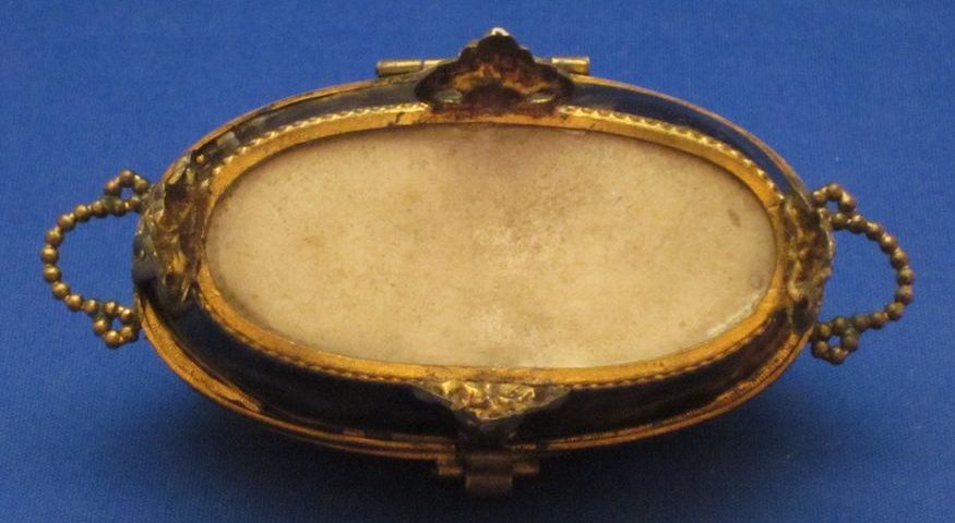 c1800 Palais Royal Tortoiseshell & Ormolu Bronze Dore Sewing Etui Box c1800 Palais Royal Tortoiseshell & Ormolu Bronze Dore Sewing Etui Box