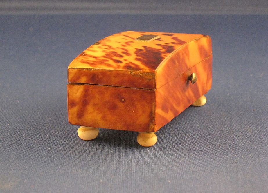 Antique Spotted Tortoiseshell and Ivory Miniature Sewing Needle/Thimble Box Antique Spotted Tortoiseshell and Ivory Miniature Sewing Needle/Thimble Box