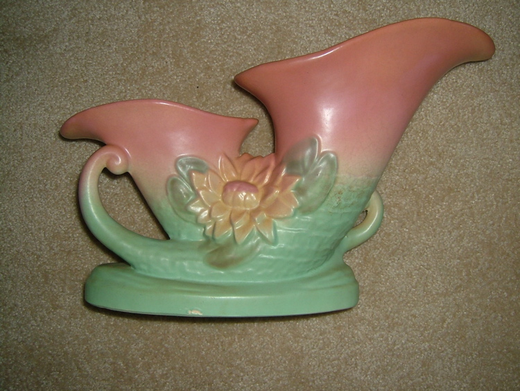 Hull Water Lily Double Cornucopia Vase Hull Water Lily Double Cornucopia Vase