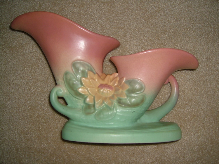 Hull Water Lily Double Cornucopia Vase Hull Water Lily Double Cornucopia Vase