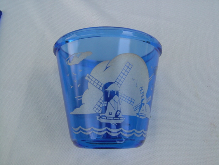 Cobalt Windmill Pattern Glass Set Cobalt Windmill Pattern Glass Set
