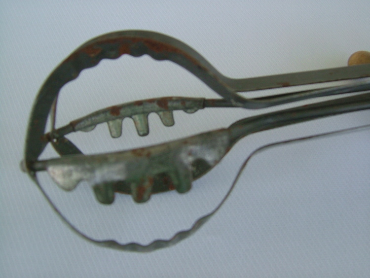 Holt's Egg Beater Holt's Egg Beater