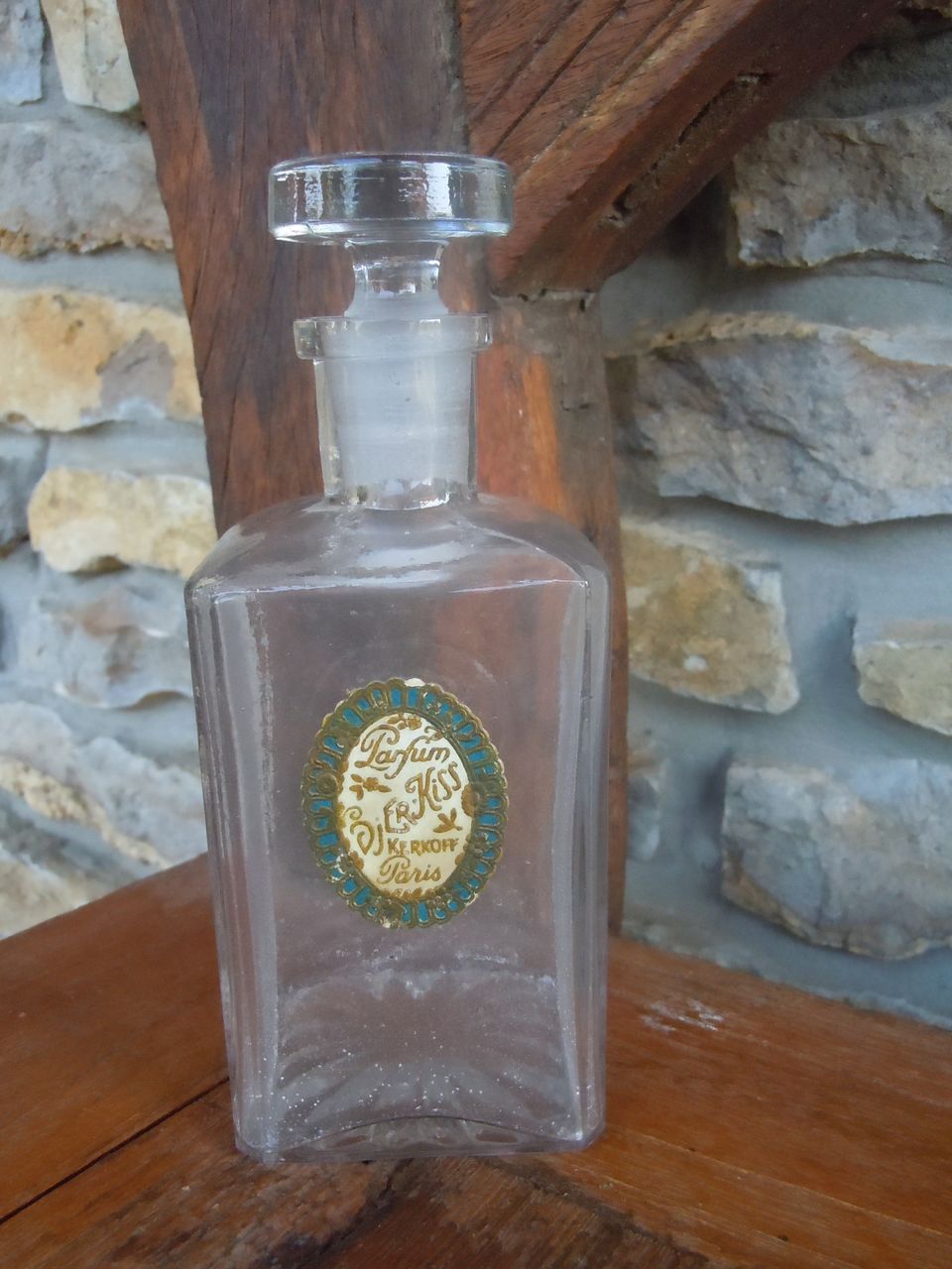 1908 Djer Kiss Kerkoff Parfum Bottle 1908 Djer Kiss Kerkoff Parfum Bottle