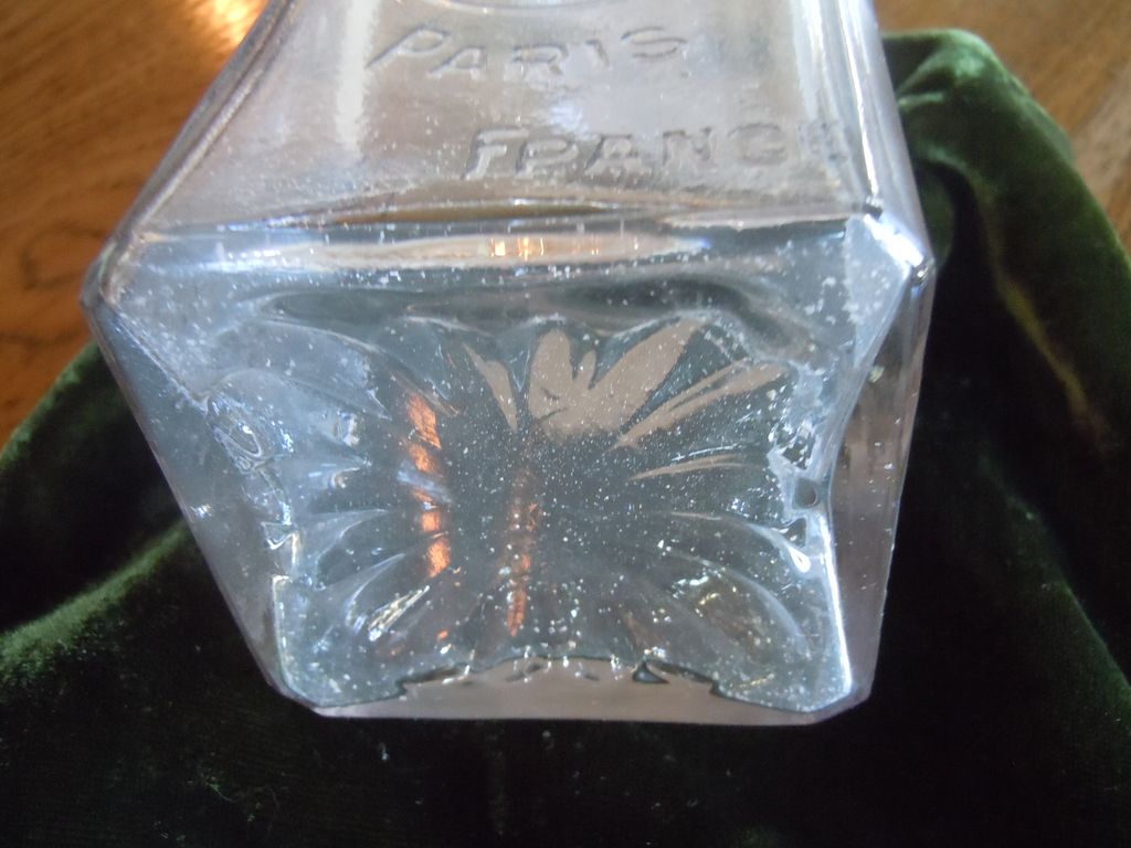 1908 Djer Kiss Kerkoff Parfum Bottle 1908 Djer Kiss Kerkoff Parfum Bottle