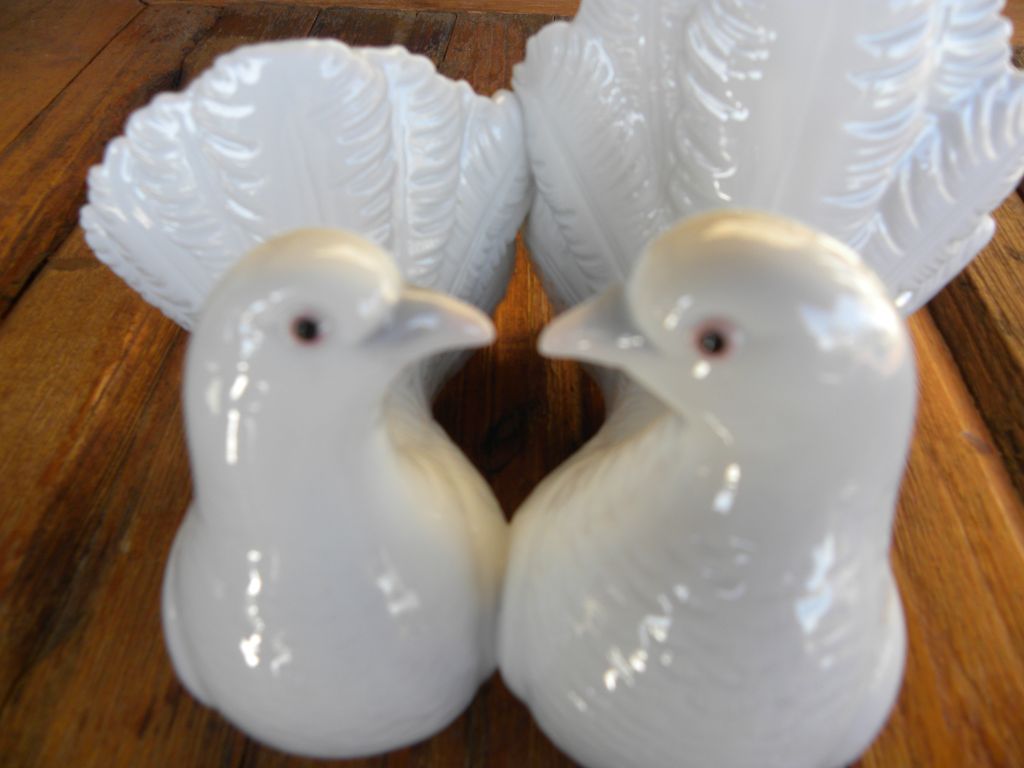 Llardo Doves Figurine Llardo Doves Figurine