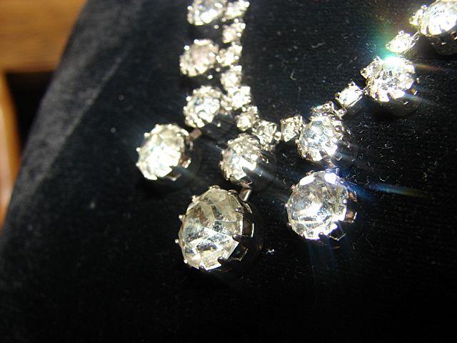 Vintage Rhinestone Ice Collar Dangle Drop Necklace Vintage Rhinestone Ice Collar Dangle Drop Necklace