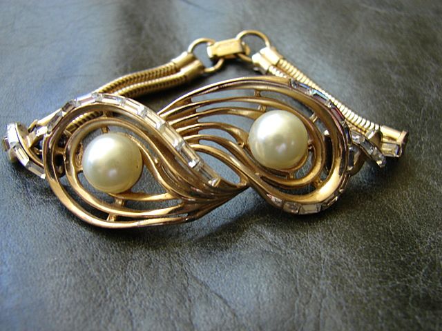 Superb Designer Costume Jewelry Corocraft Designer Bracelet Rhinestone Emerald Cut Baguettes Superb Designer Costume Jewelry Corocraft Designer Bracelet Rhinestone Emerald Cut Baguettes