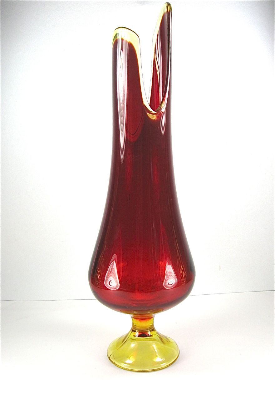 Mid Century Viking Amberina Vase From Antiquesonascot On Ruby Lane 5695