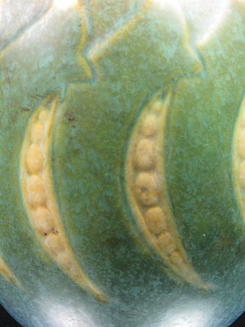 Roseville Pottery Falline ~Peas~ Double Handle Vase Roseville Pottery Falline ~Peas~ Double Handle Vase