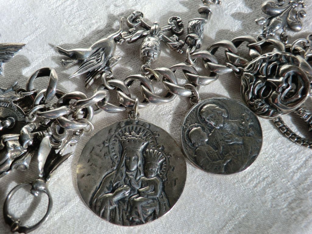 Parenti Sterling Silver 20 Charm Bracelet ca. 1940-60 wt 5.8 oz Parenti Sterling Silver 20 Charm Bracelet ca. 1940-60 wt 5.8 oz