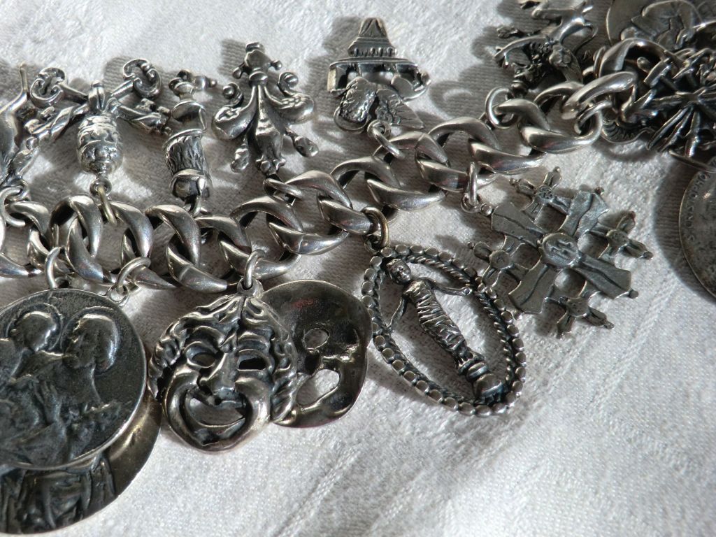 Parenti Sterling Silver 20 Charm Bracelet ca. 1940-60 wt 5.8 oz Parenti Sterling Silver 20 Charm Bracelet ca. 1940-60 wt 5.8 oz