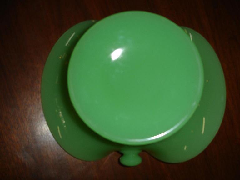 Vintage Fenton Jadeite "Big Cookies" Basket Vintage Fenton Jadeite "Big Cookies" Basket