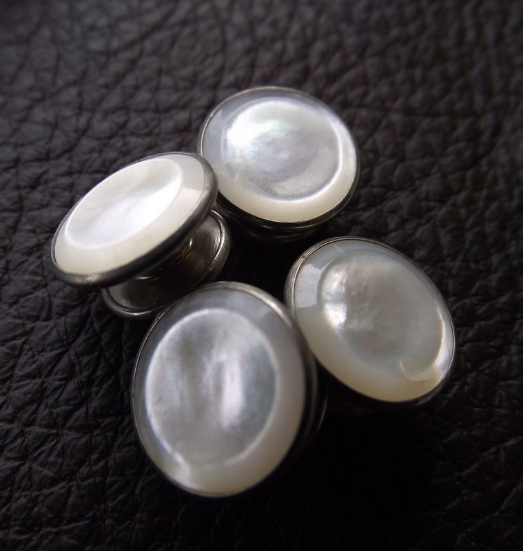 Mother Of Pearl Face, Snap Tite Vintage Cuff Links! Mother Of Pearl Face, Snap Tite Vintage Cuff Links!