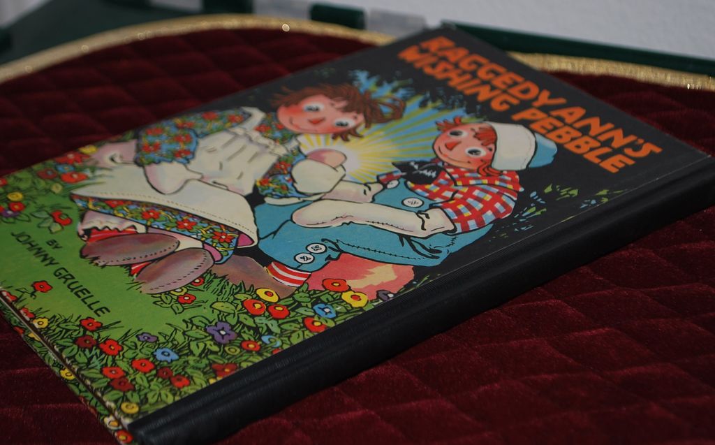 Raggedy Ann's Wishing Pebble Book Raggedy Ann's Wishing Pebble Book