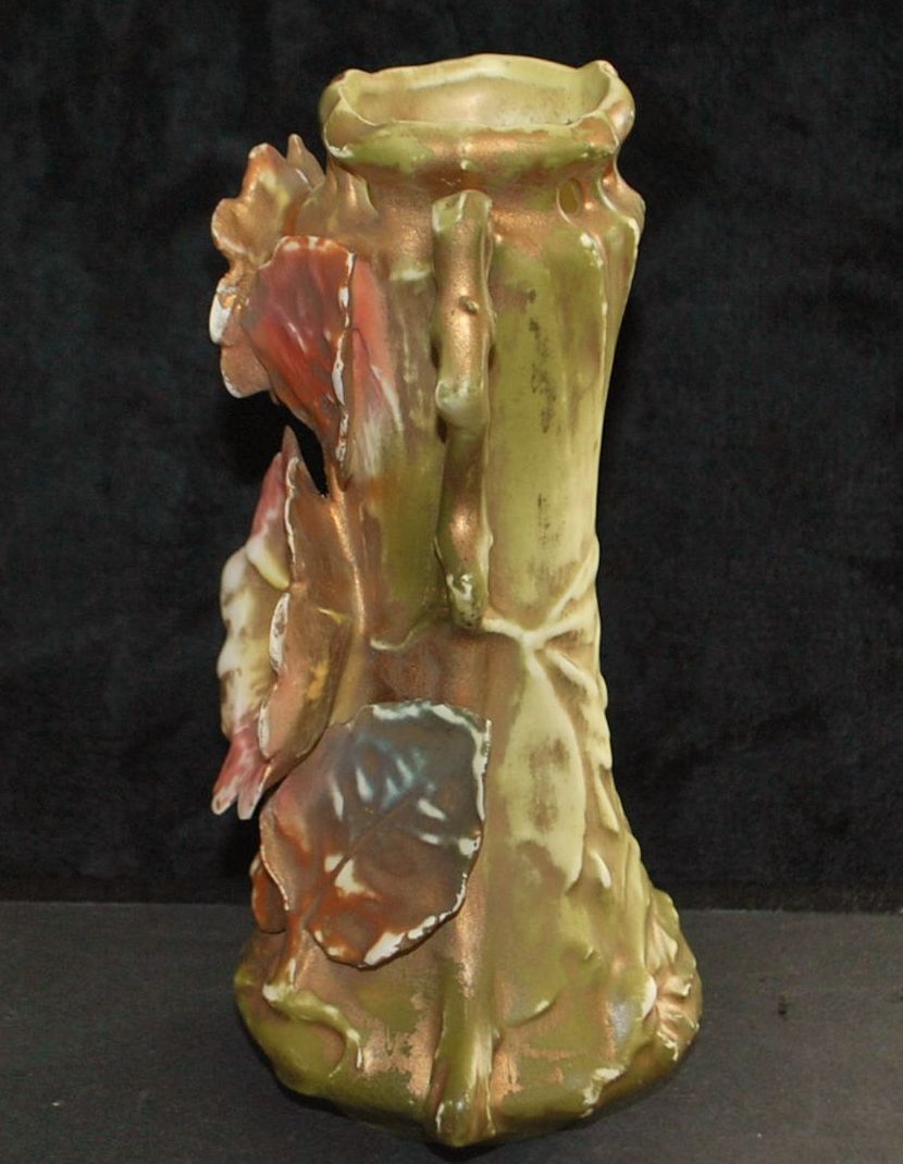 Royal Dux Art Nouveau Austrian Vase, c. 1900 Royal Dux Art Nouveau Austrian Vase, c. 1900
