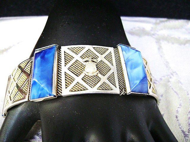 Wide Vintage Mesh & Blue Thermoset Bracelet w/Crest Wide Vintage Mesh & Blue Thermoset Bracelet w/Crest