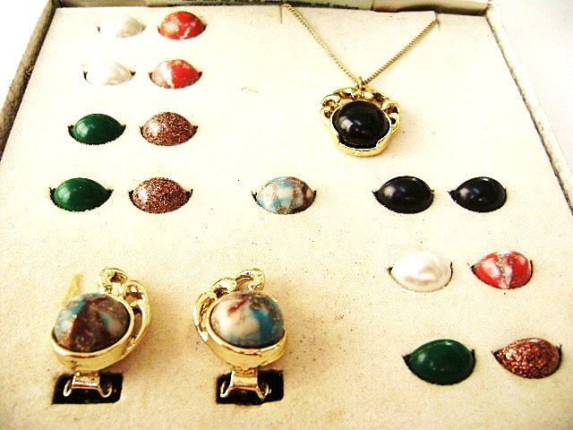 Lady Ellen Interchangeable Magne-Gems Demi Necklace & Clips Lady Ellen Interchangeable Magne-Gems Demi Necklace & Clips