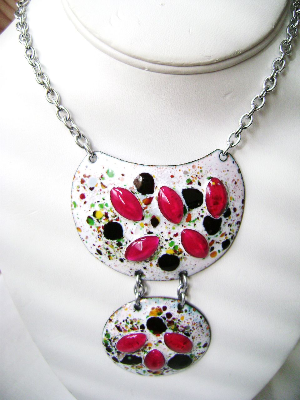 Retro MODERNIST Artisan Ceramic Pendant - So Unique! Retro MODERNIST Artisan Ceramic Pendant - So Unique!