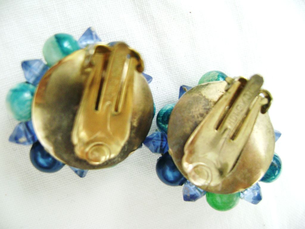 VINTAGE 50s Oceanic Colors Multi-Strand Demi w/Clips VINTAGE 50s Oceanic Colors Multi-Strand Demi w/Clips