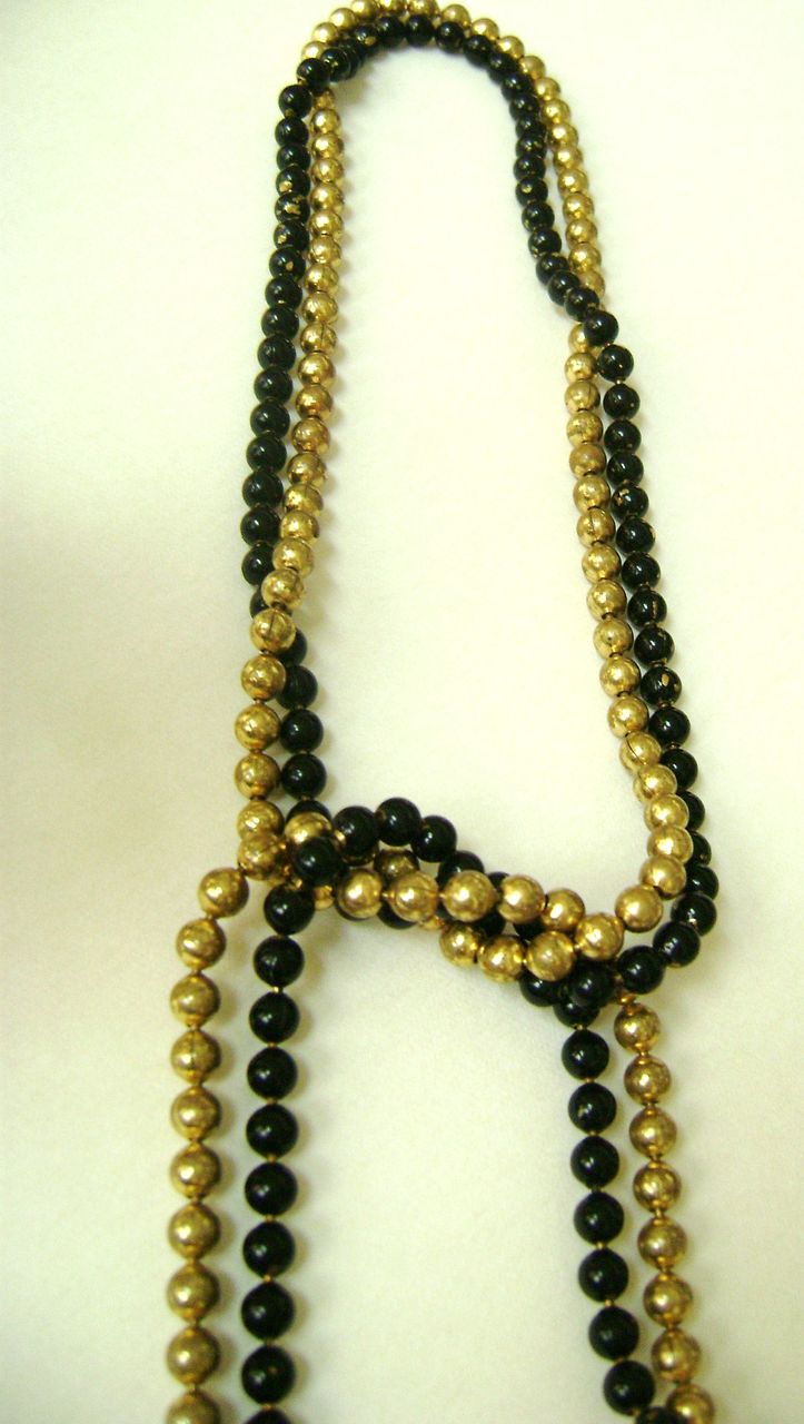 VINTAGE Black Enamel & Gold Tone Bead Lariat w/Tassels & Black Beaded Umbrella Clips VINTAGE Black Enamel & Gold Tone Bead Lariat w/Tassels & Black Beaded Umbrella Clips