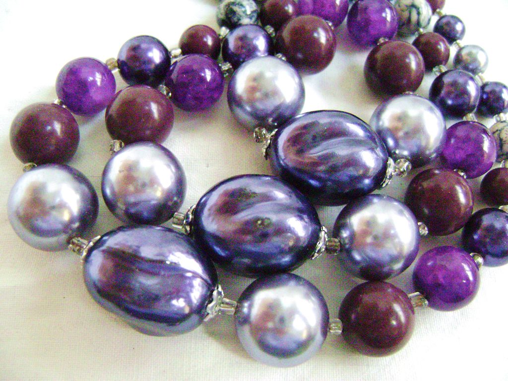 Deep Purples Glass Multistrand from Japan w/Cluster Clips Deep Purples Glass Multistrand from Japan w/Cluster Clips