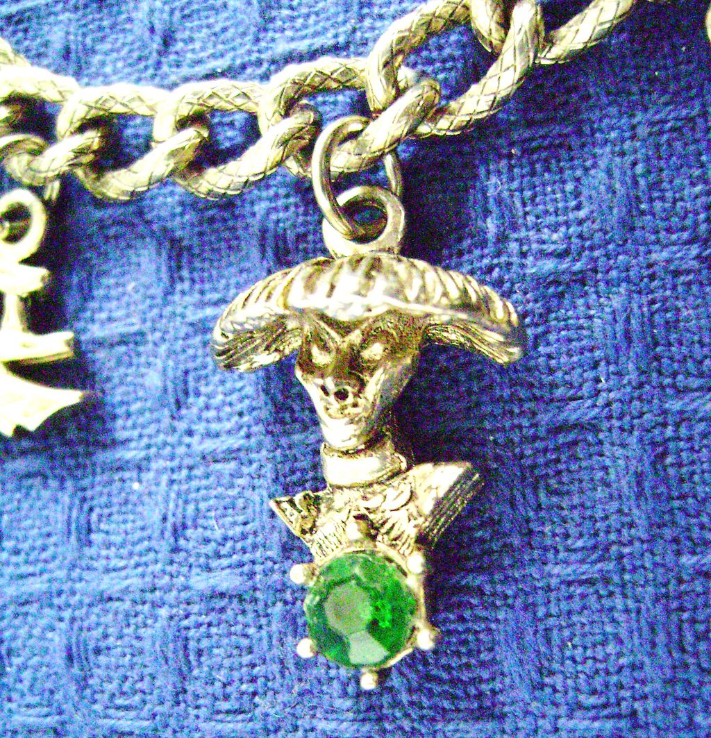 Vintage ORIENTAL Gold Tone & Green Rhinestone Charm Bracelet Vintage ORIENTAL Gold Tone & Green Rhinestone Charm Bracelet