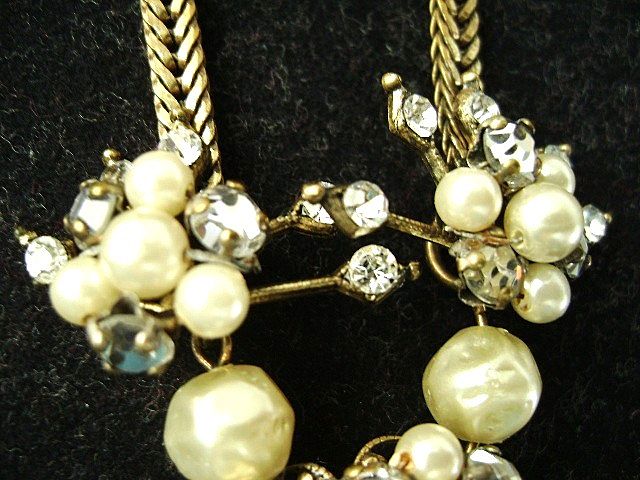VICTORIAN Rhinestone & Faux Pearl Lavalier Necklace VICTORIAN Rhinestone & Faux Pearl Lavalier Necklace