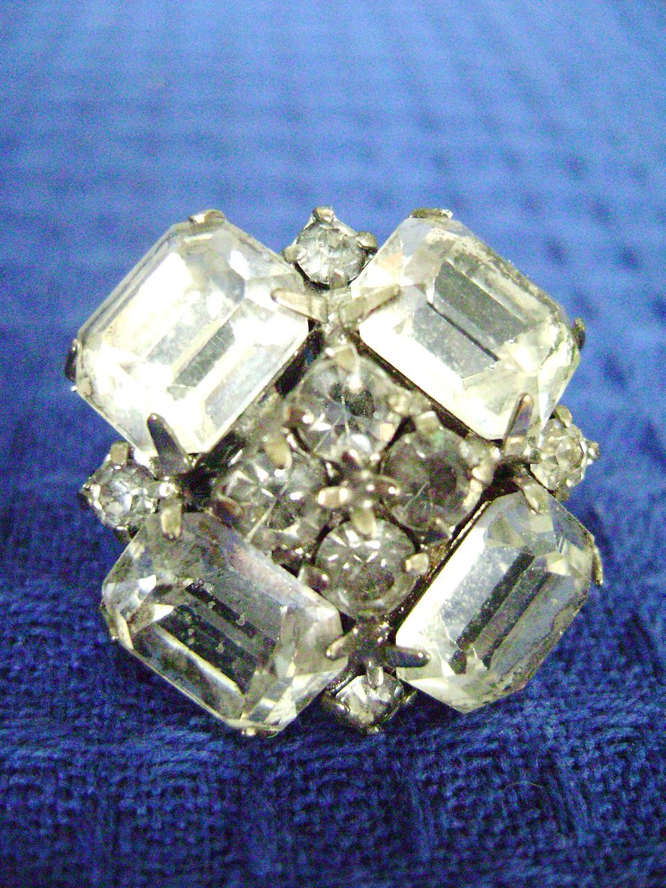 BRILLIANT Vintage Rhinestone Screw Backs w/Emerald Cut Stones BRILLIANT Vintage Rhinestone Screw Backs w/Emerald Cut Stones