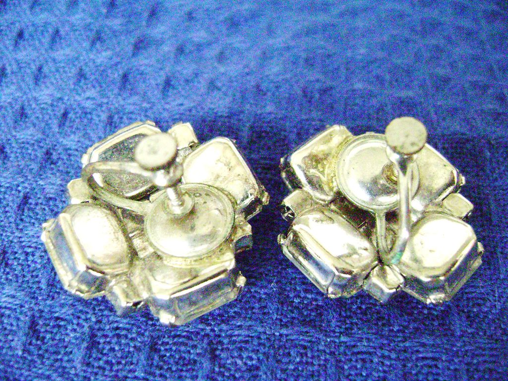 BRILLIANT Vintage Rhinestone Screw Backs w/Emerald Cut Stones BRILLIANT Vintage Rhinestone Screw Backs w/Emerald Cut Stones