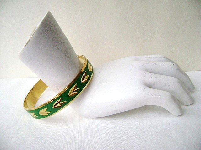 MOD Green Enamel/Etched Gold Tone Bangle MOD Green Enamel/Etched Gold Tone Bangle
