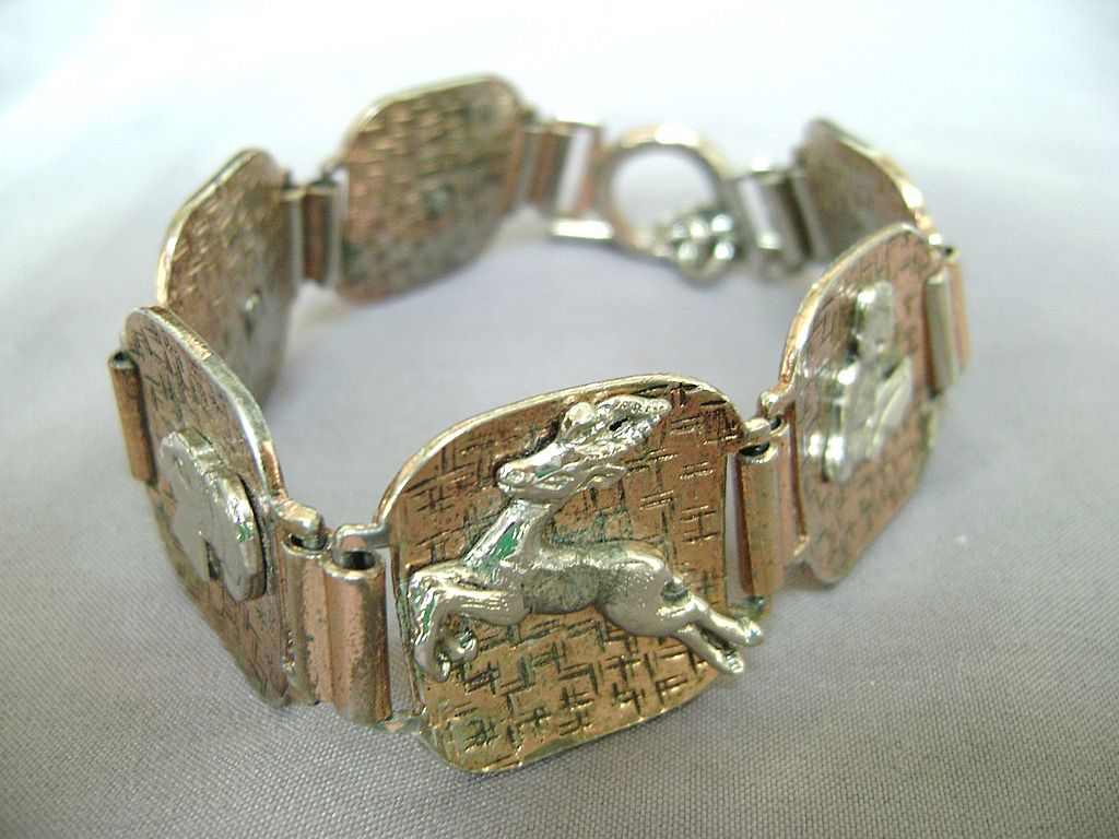 2-Tone African Character 3 Dimensional Bracelet Toggle Clasp 2-Tone African Character 3 Dimensional Bracelet Toggle Clasp