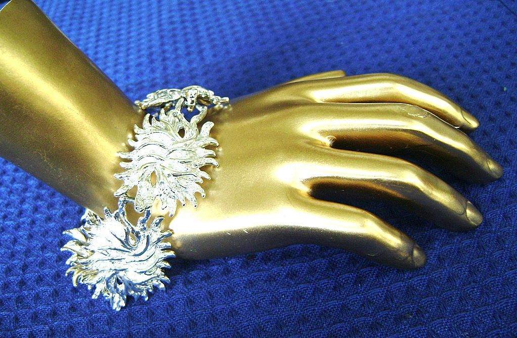 Silver Tone Vintage Fireworks Link Bracelet Silver Tone Vintage Fireworks Link Bracelet