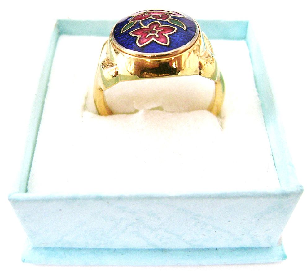 Size 7 Cloisonne Signet Style Gold Tone Ring Size 7 Cloisonne Signet Style Gold Tone Ring