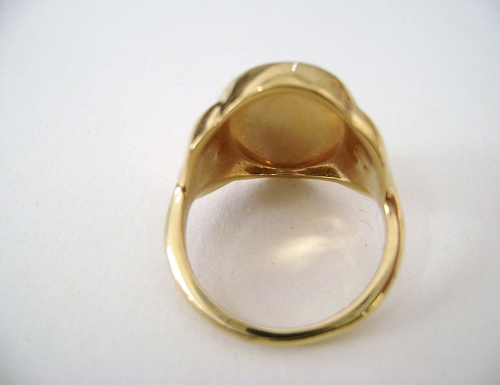 Size 7 Cloisonne Signet Style Gold Tone Ring Size 7 Cloisonne Signet Style Gold Tone Ring