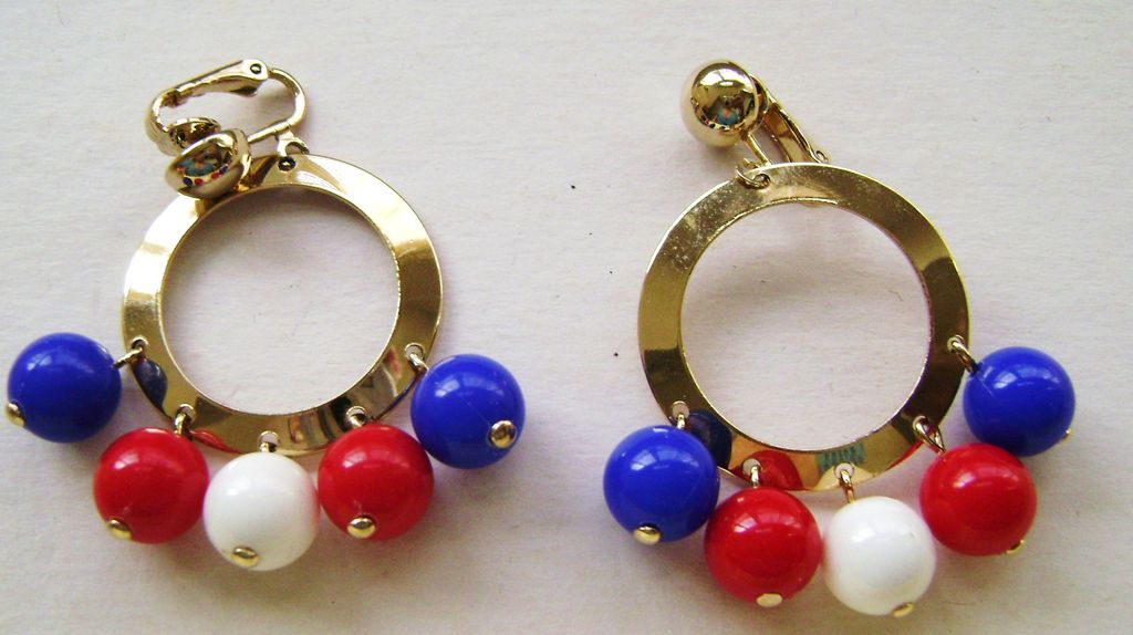 Vintage Sarah Coventry CARNIVAL Red, White & Blue Dangle Earrings Vintage Sarah Coventry CARNIVAL Red, White & Blue Dangle Earrings