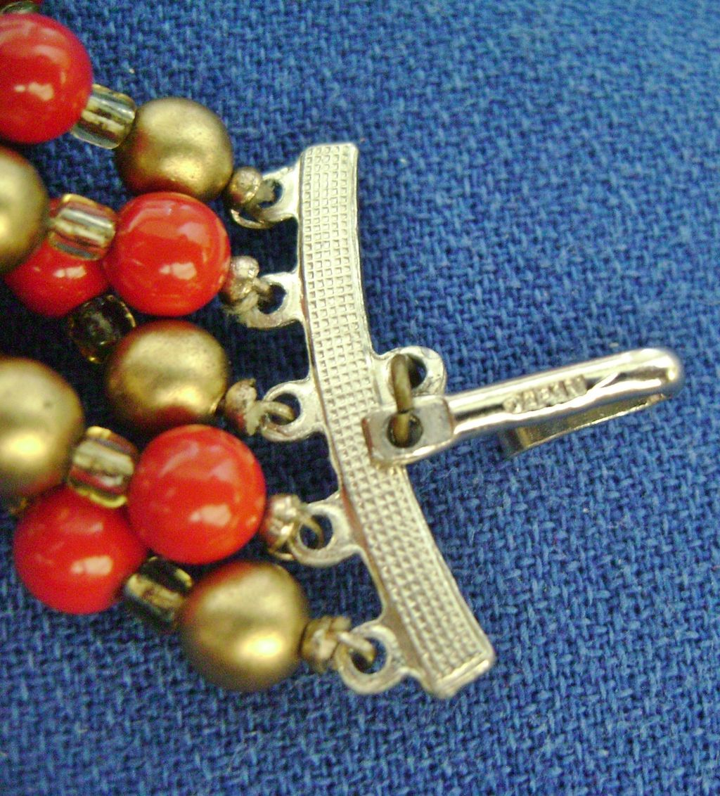 50s Red& Gold Multistrand Beaded Collar/JAPAN +Cluster Clips 50s Red& Gold Multistrand Beaded Collar/JAPAN +Cluster Clips