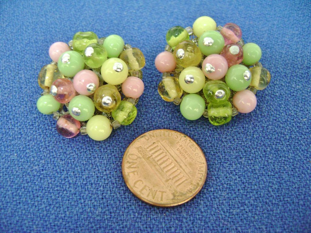 JAPAN Multi-Color Glass Bead Cluster Clip Earrings JAPAN Multi-Color Glass Bead Cluster Clip Earrings