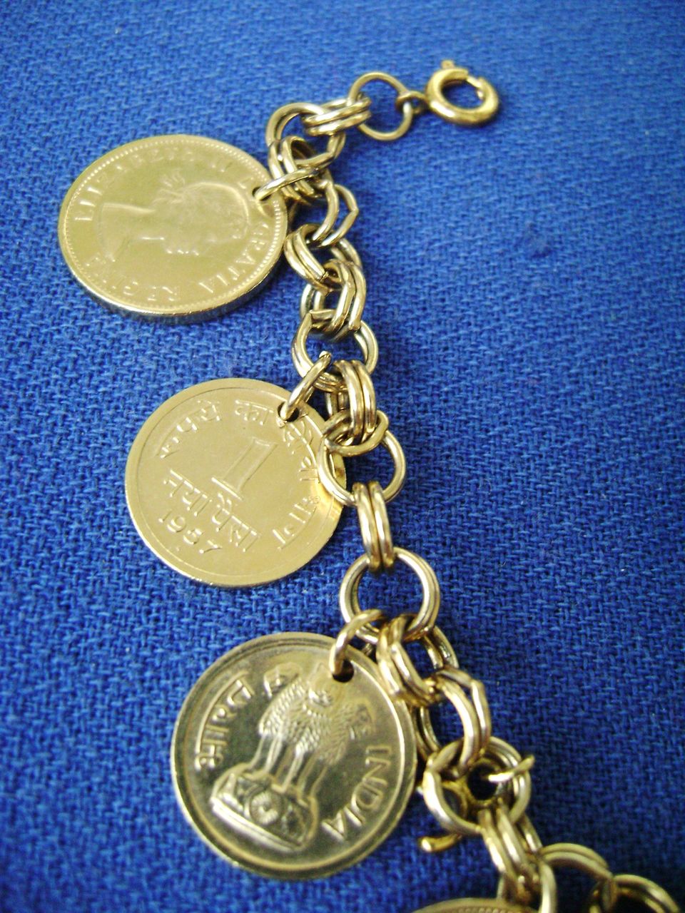Canadian Gold Tone Coin Bracelet Canadian Gold Tone Coin Bracelet