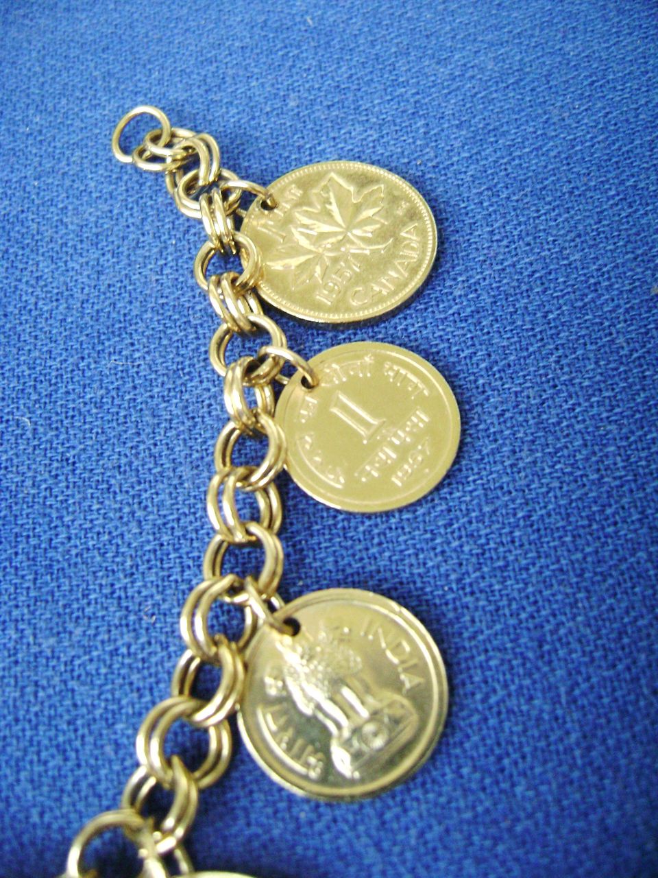 Canadian Gold Tone Coin Bracelet Canadian Gold Tone Coin Bracelet