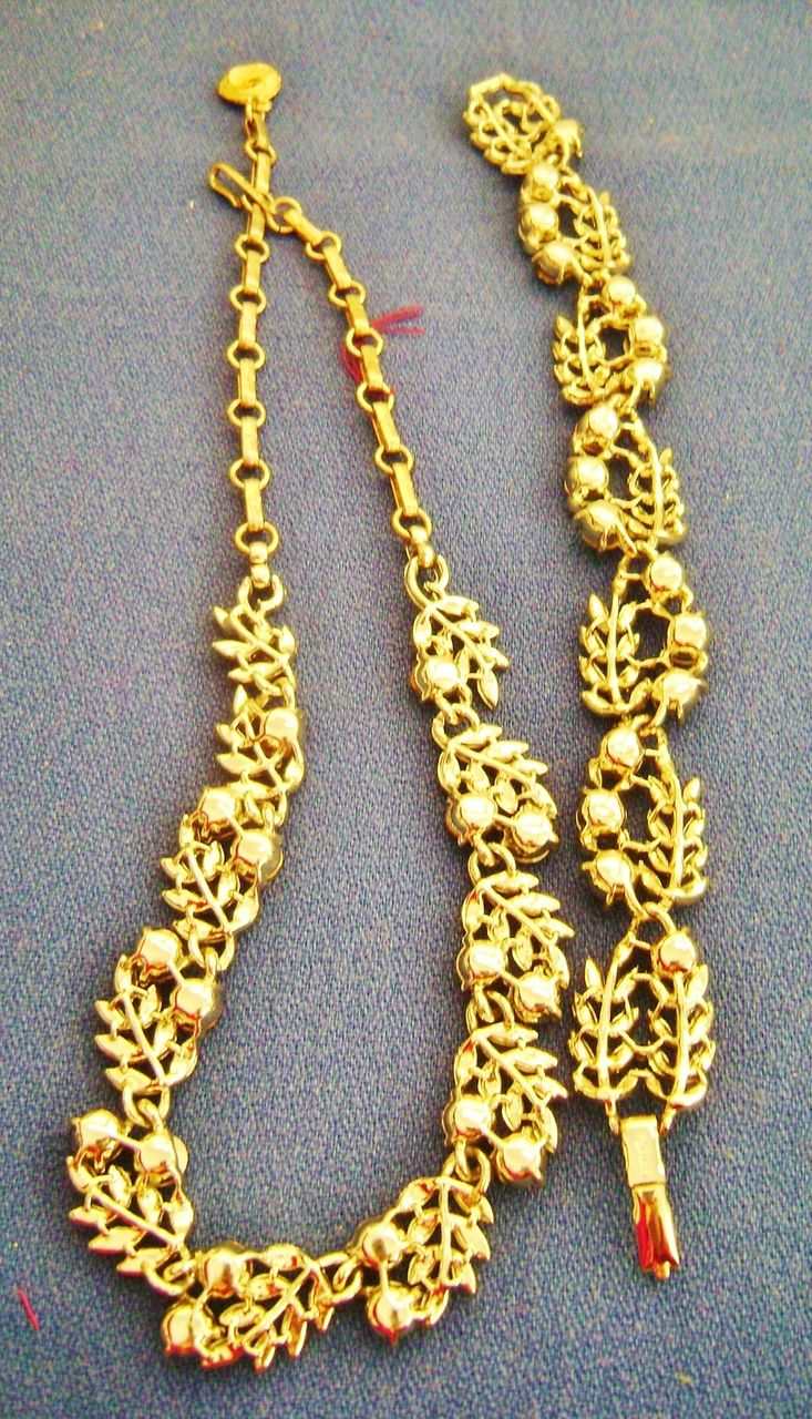 LISNER Vintage Multi-Color Rhinestone Demi-Choker & Bracelet LISNER Vintage Multi-Color Rhinestone Demi-Choker & Bracelet