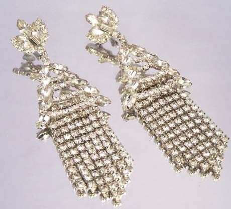OMG Vintage Duster Runway Chandelier Rhinestone Earrings OMG Vintage Duster Runway Chandelier Rhinestone Earrings