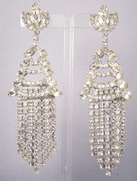 OMG Vintage Duster Runway Chandelier Rhinestone Earrings OMG Vintage Duster Runway Chandelier Rhinestone Earrings