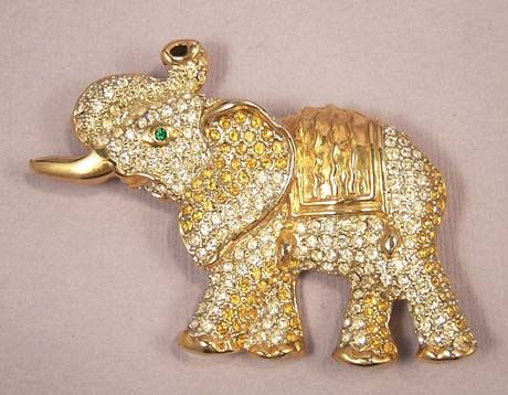 "Good Luck " Elephant Vintage Brooch Pin "Good Luck " Elephant Vintage Brooch Pin