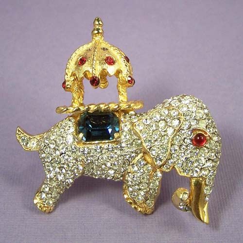DeNICOLA Vintage Elephant Brooch - Stunning! DeNICOLA Vintage Elephant Brooch - Stunning!