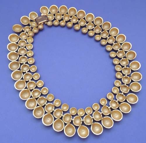 Magnificent NAPIER Vintage Runway Gold Necklace and Bracelet Set - Signed Magnificent NAPIER Vintage Runway Gold Necklace and Bracelet Set - Signed