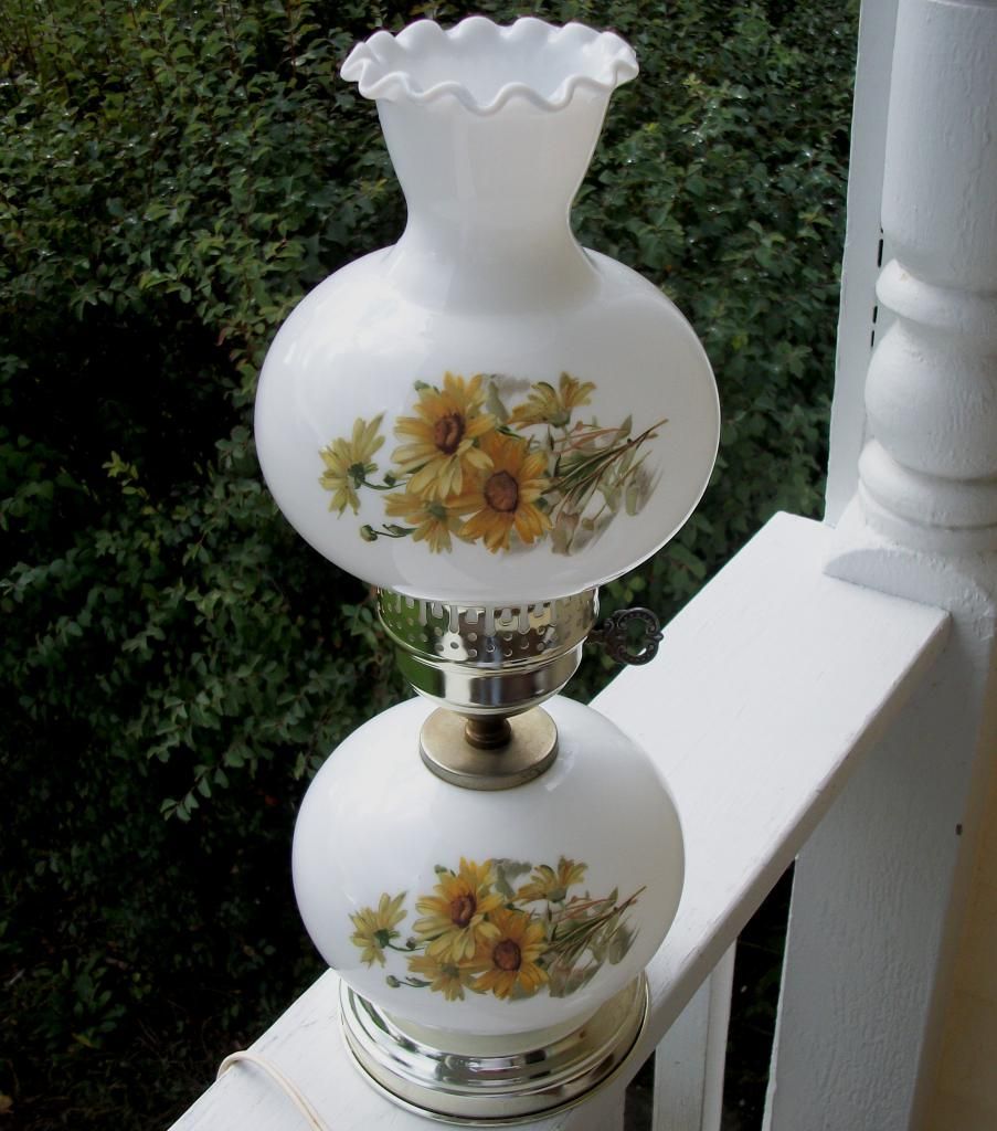 Hurricane StyleTable Lamp, Yellow Floral Hurricane StyleTable Lamp, Yellow Floral