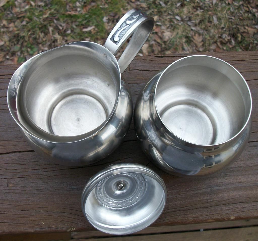 Mid Century Oneida Stainless 5-Piece Tea/Coffee Service Mid Century Oneida Stainless 5-Piece Tea/Coffee Service