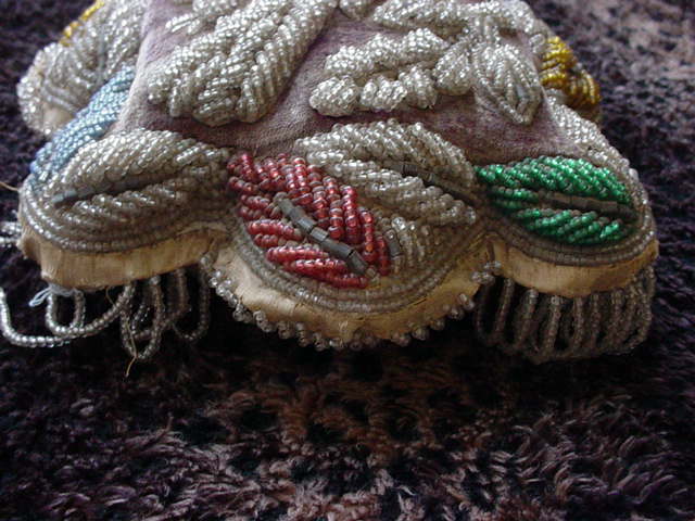 Native American Iroquois Beaded Whimsical Pin Cushion w/bird Native American Iroquois Beaded Whimsical Pin Cushion w/bird
