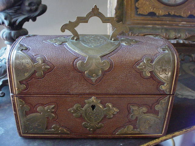 Antique Leather & Brass Perfume Scent Decanter Case Tantalus Antique Leather & Brass Perfume Scent Decanter Case Tantalus